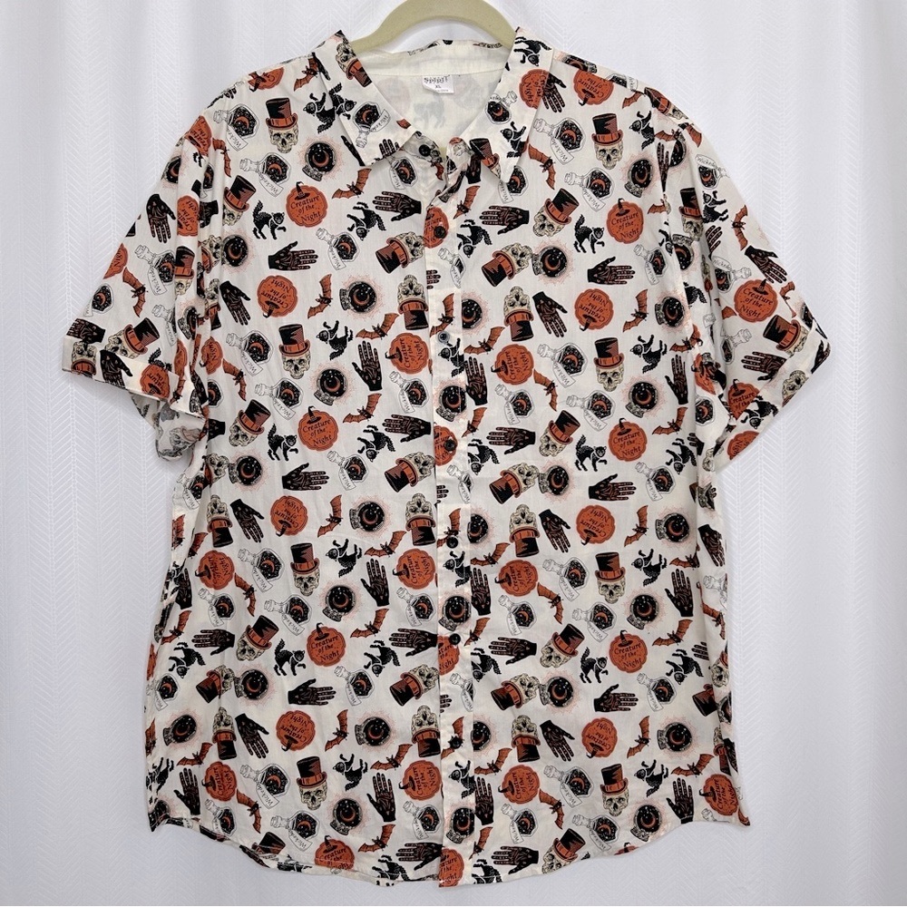 Spirit Halloween print button up shirt